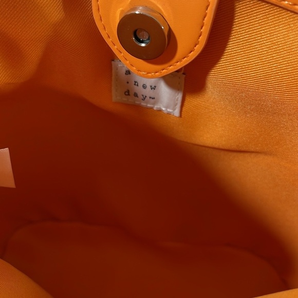 A NEW DAY Orange Basket Weave Woven Bucket Bag/Purse Shoulder Crossbody NEW - Picture 9 of 16